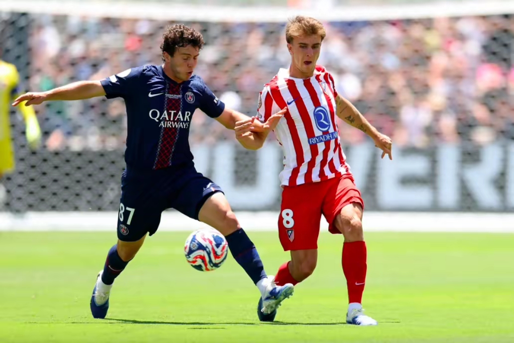 milan-关于法甲赛后再迎强敌；巴黎圣日耳曼强势反弹；主帅态度：话题不断；年轻球员得到机会的信息