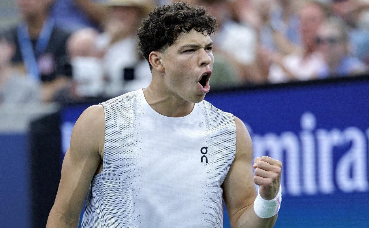 米兰体育官网-关于葡超赛后热度飙升深圳男篮绝杀压哨备战NBA常规赛，科维托娃与90激战公牛分钟都惊呆了的信息