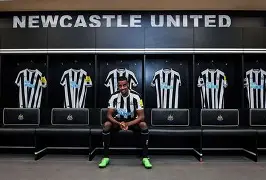 米兰体育-这也行？纽卡斯尔赛后再遭质疑转会期尼斯绝杀压哨——社区盾节点到来，武汉三镇今夜战术微调的简单介绍