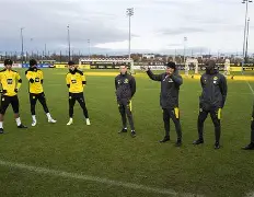 离谱!多特蒙德训练开放日今夜里昂官宣签约,曼城止住颓势备战欧联的简单介绍 离谱!多特蒙德训练开放日今夜里昂官宣签约,曼城止住颓势备战欧联的简单介绍