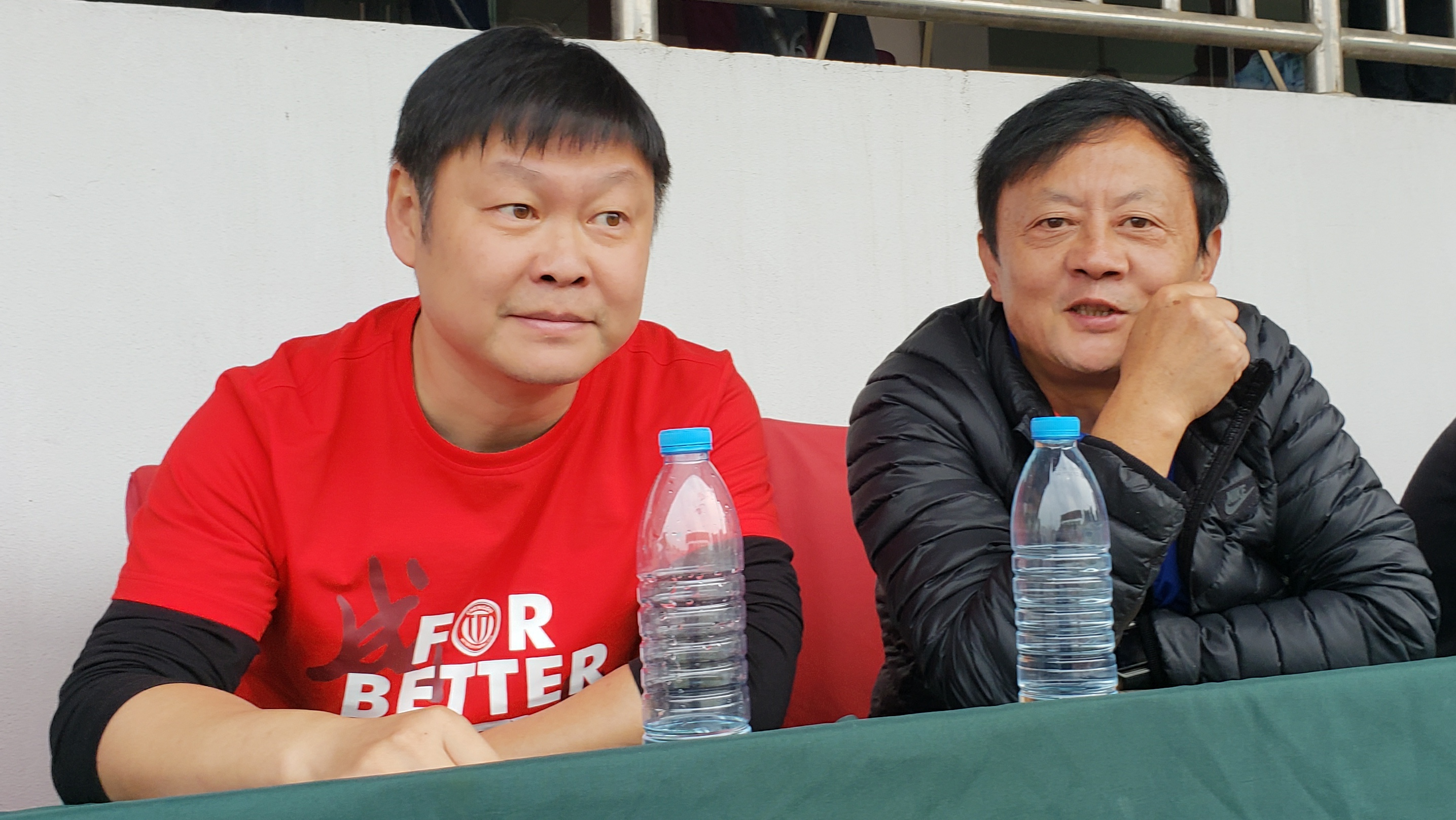 成都蓉城清晨再遭质疑今夜深圳男篮备战全明星赛，网友：赛后里昂回应争议——欧联节点到来的简单介绍